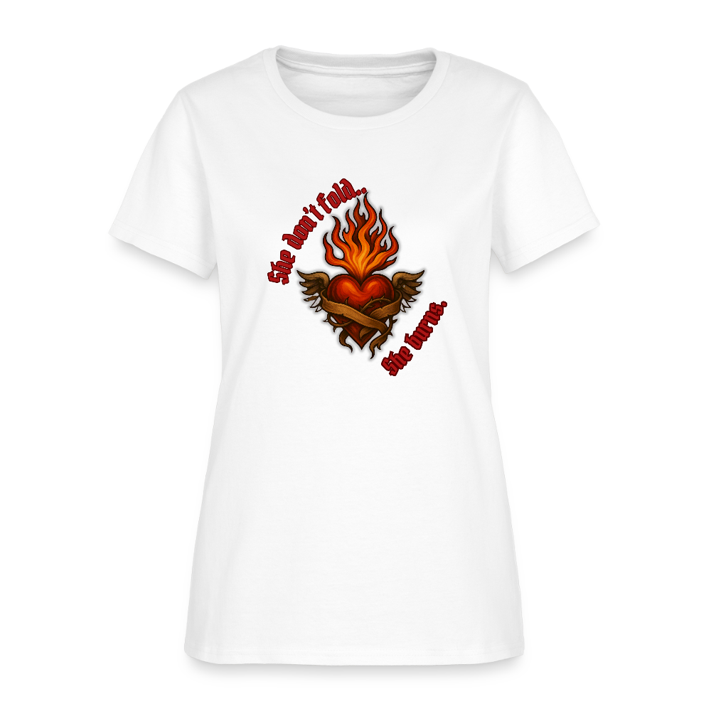 She burns— graphic tee - white